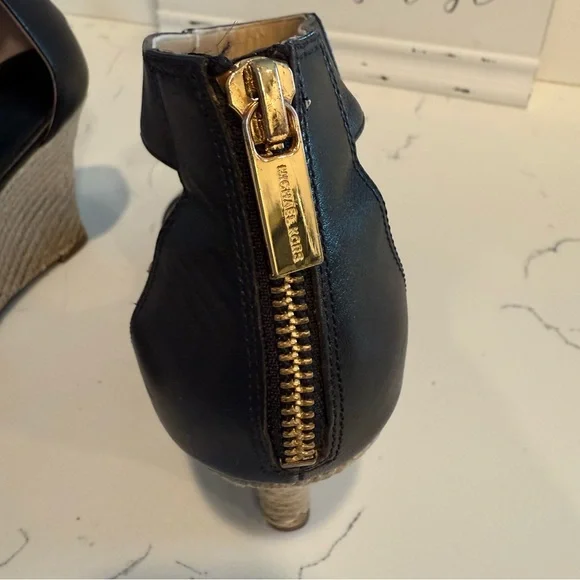 Michael Kors Leather T-Strap Zip Up Wedge Espadrille Black Sandals Women’s 7 GUC - Picture 6 of 11